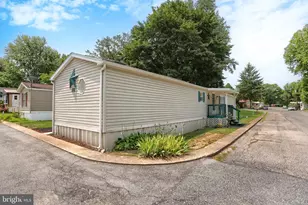 36 Garden Pkwy, Carlisle, PA 17013 - Photo 3