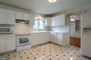 26 Amherst Dr, Camp Hill, PA 17011 - Photo 13