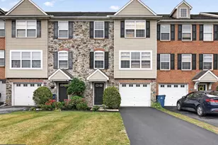 107 Westpoint Dr, Carlisle, PA 17013 - Photo 1
