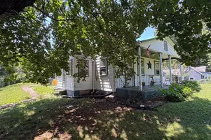 26 Fairview St, Carlisle, PA 17015 - Photo 3