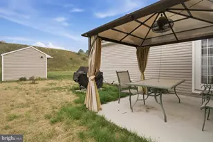 105 Glenridge Dr, Carlisle, PA 17015 - Photo 5