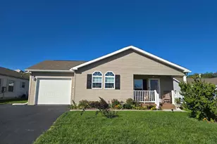 105 Glenridge Dr, Carlisle, PA 17015 - Photo 1