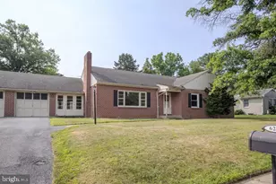 626 Charles St, Shippensburg, PA 17257 - Photo 5