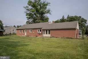 626 Charles St, Shippensburg, PA 17257 - Photo 7