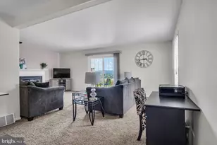 630 Allenview Dr, Mechanicsburg, PA 17055 - Photo 9