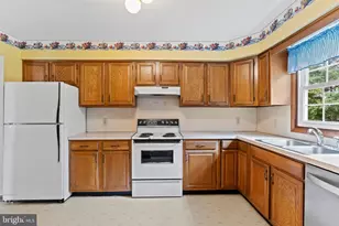 2210 Douglas Dr, Carlisle, PA 17013 - Photo 13