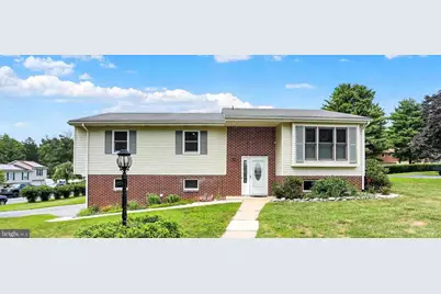 61 Sheraton Drive, Carlisle, PA 17013 - Photo 1