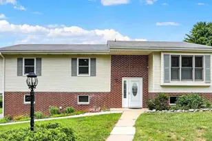 61 Sheraton Dr, Carlisle, PA 17013 - Photo 1