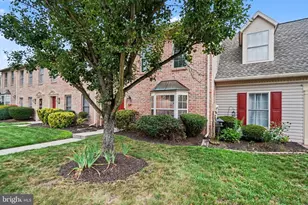 1233 Timber View Dr, Mechanicsburg, PA 17050 - Photo 3