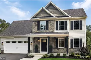 2 Stream Dr, Carlisle, PA 17013 - Photo 1