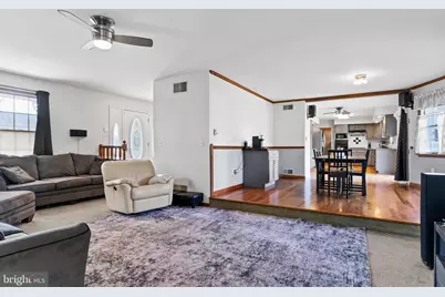 64 S Pin Oak Drive, Boiling Springs, PA 17007 - Photo 15