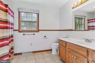 64 S Pin Oak Dr, Boiling Springs, PA 17007 - Photo 31