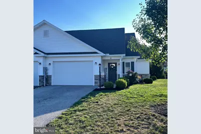 11 Group Court, Mount Holly Springs, PA 17065 - Photo 1