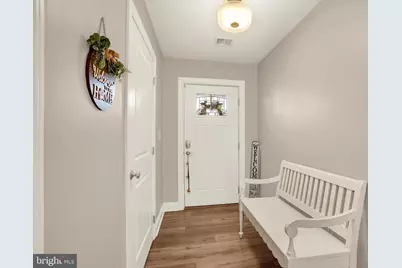 11 Group Court, Mount Holly Springs, PA 17065 - Photo 3