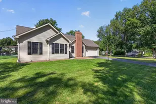 530 Fairway Dr, Camp Hill, PA 17011 - Photo 3