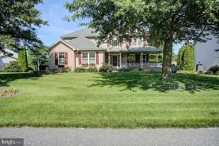 237 Hickory Ln, Shippensburg, PA 17257 - Photo 3