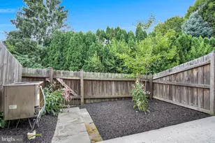 815 Allenview Dr, Mechanicsburg, PA 17055 - Photo 5