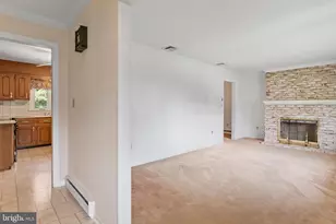 936 Emily Dr, Mechanicsburg, PA 17055 - Photo 5