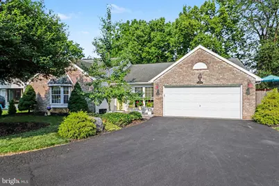 39 Greenspring Drive, Mechanicsburg, PA 17050 - Photo 1