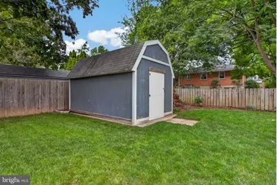 14 Country Club Place W, Camp Hill, PA 17011 - Photo 5