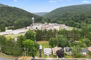 28 E Pine St, Mount Holly Springs, PA 17065 - Photo 29