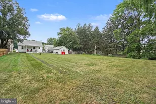28 E Pine St, Mount Holly Springs, PA 17065 - Photo 25