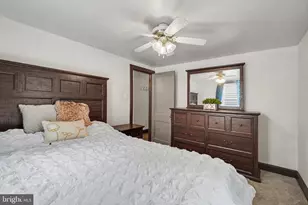 28 E Pine St, Mount Holly Springs, PA 17065 - Photo 15