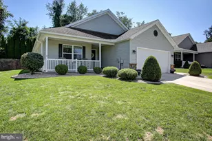 13 Colonial Ct, Shippensburg, PA 17257 - Photo 1