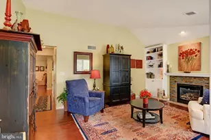 39 Burwick Dr, Mechanicsburg, PA 17050 - Photo 3