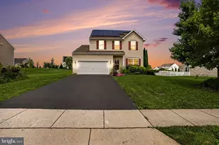 217 Berkshire Dr, Carlisle, PA 17015 - Photo 1