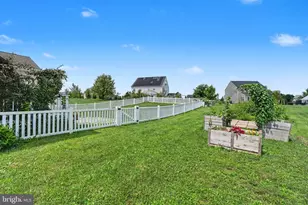 217 Berkshire Dr, Carlisle, PA 17015 - Photo 7