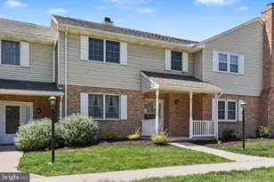 2 Garland Ct, Carlisle, PA 17013 - Photo 1