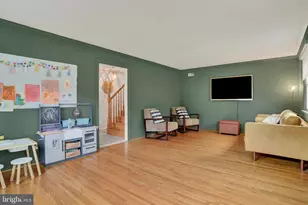 912 Alison Ave, Mechanicsburg, PA 17055 - Photo 3