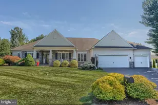 13 Springdale Way, Mechanicsburg, PA 17050 - Photo 1