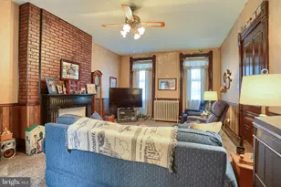 156 W South St, Carlisle, PA 17013 - Photo 9