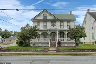 26 S Fayette St, Shippensburg, PA 17257 - Photo 1