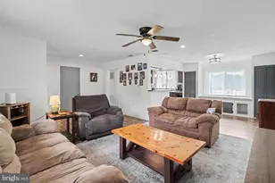 1092 Cocklin St, Mechanicsburg, PA 17055 - Photo 3
