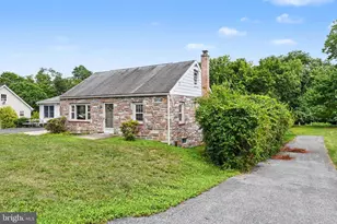 922 Valley Rd, Enola, PA 17025 - Photo 3
