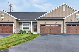 766 Aurora Dr, Mechanicsburg, PA 17055 - Photo 1