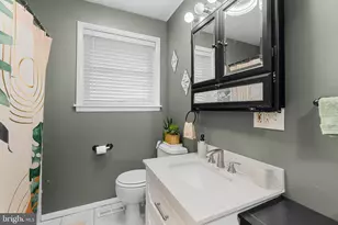 4630 S Clearview Dr, Camp Hill, PA 17011 - Photo 9