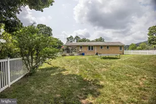 12 Belle Vista Dr, Marysville, PA 17053 - Photo 5