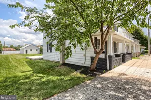 512 Chestnut St, Mount Holly Springs, PA 17065 - Photo 3