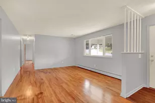 19 E Glenwood Dr, Camp Hill, PA 17011 - Photo 5