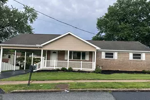 19 E Glenwood Dr, Camp Hill, PA 17011 - Photo 3