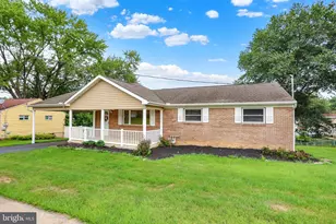 19 E Glenwood Dr, Camp Hill, PA 17011 - Photo 1