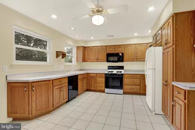 19 E Glenwood Drive, Camp Hill, PA 17011 - Photo 9