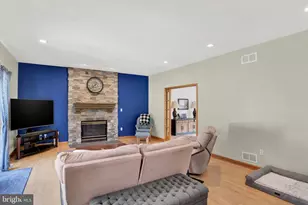 180 Meadow Ln, Mechanicsburg, PA 17055 - Photo 7