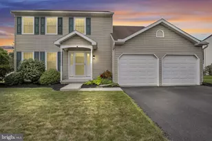 14 Blue Spruce Dr, Enola, PA 17025 - Photo 1