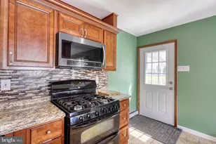 10 W Glenwood Dr, Camp Hill, PA 17011 - Photo 23