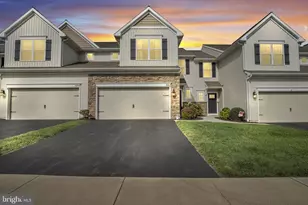 1692 Haralson Dr, Mechanicsburg, PA 17055 - Photo 1